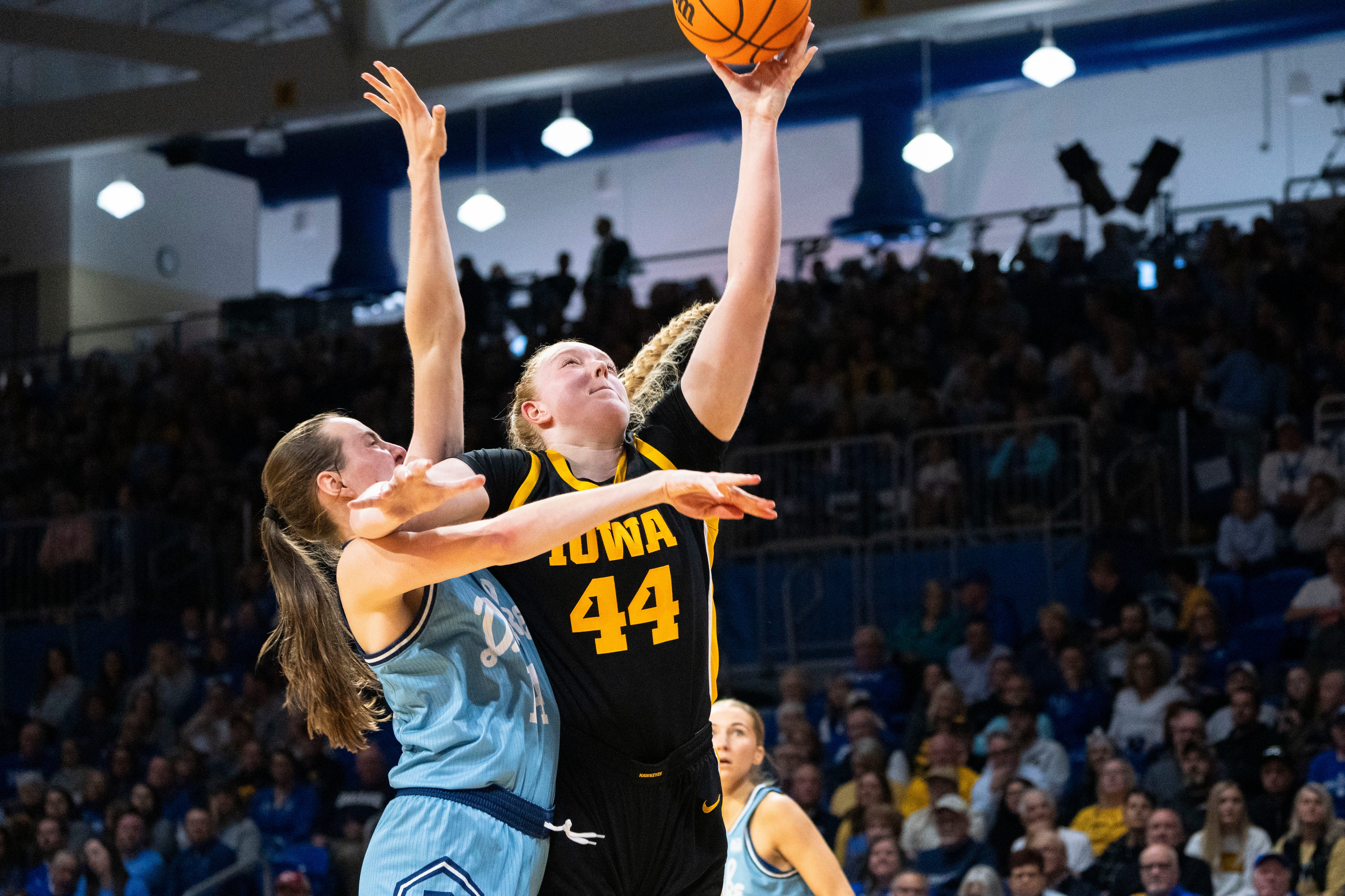 询及中场球 询及中场球